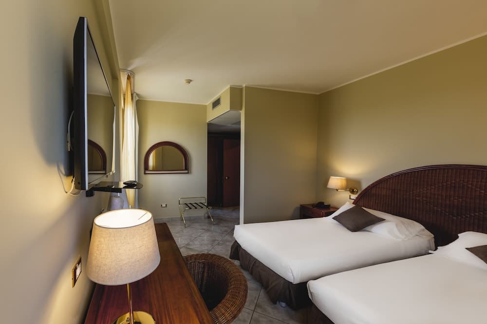 Hotel Ara Solis