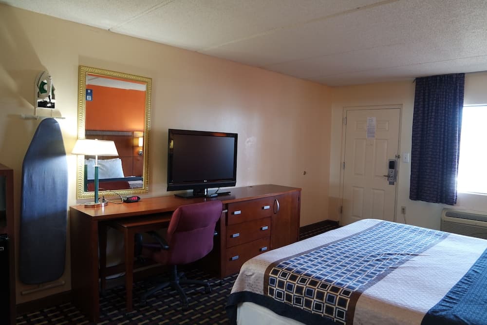 Howard Johnson by Wyndham Perry GA