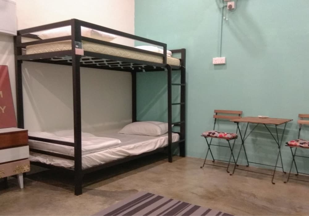 Wakalily Hostel