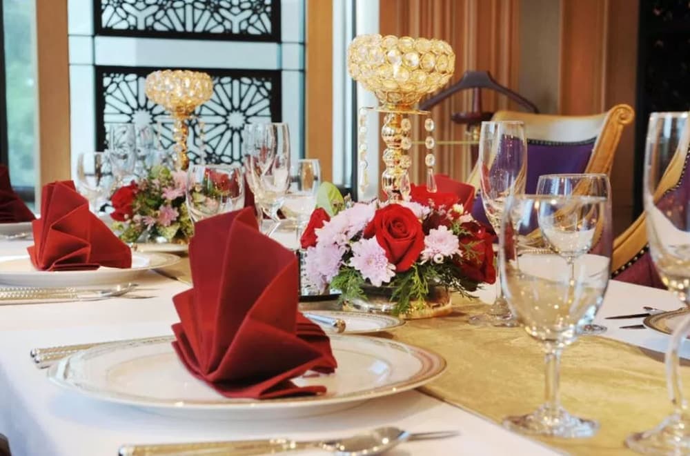 Al Meroz Hotel Bangkok - The Leading Halal Hotel