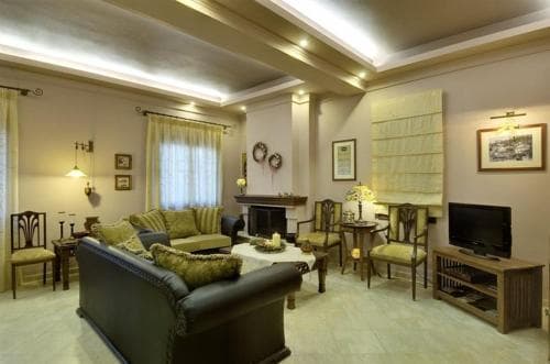 Iatrou Guesthouse
