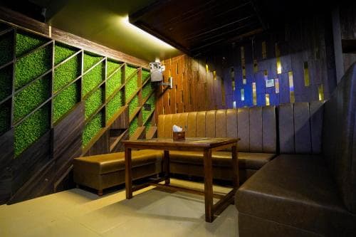 Hotel Floret Inn
