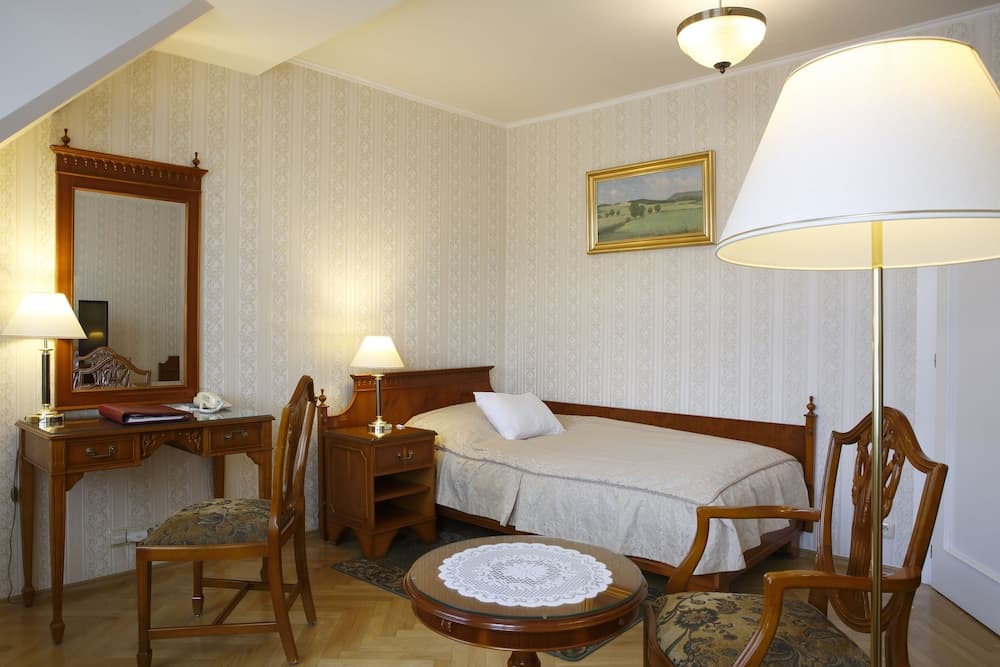 Hotel Bristol
