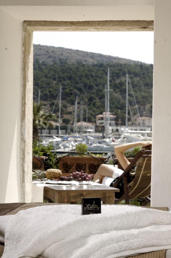 Cesme Kanuni Kervansaray