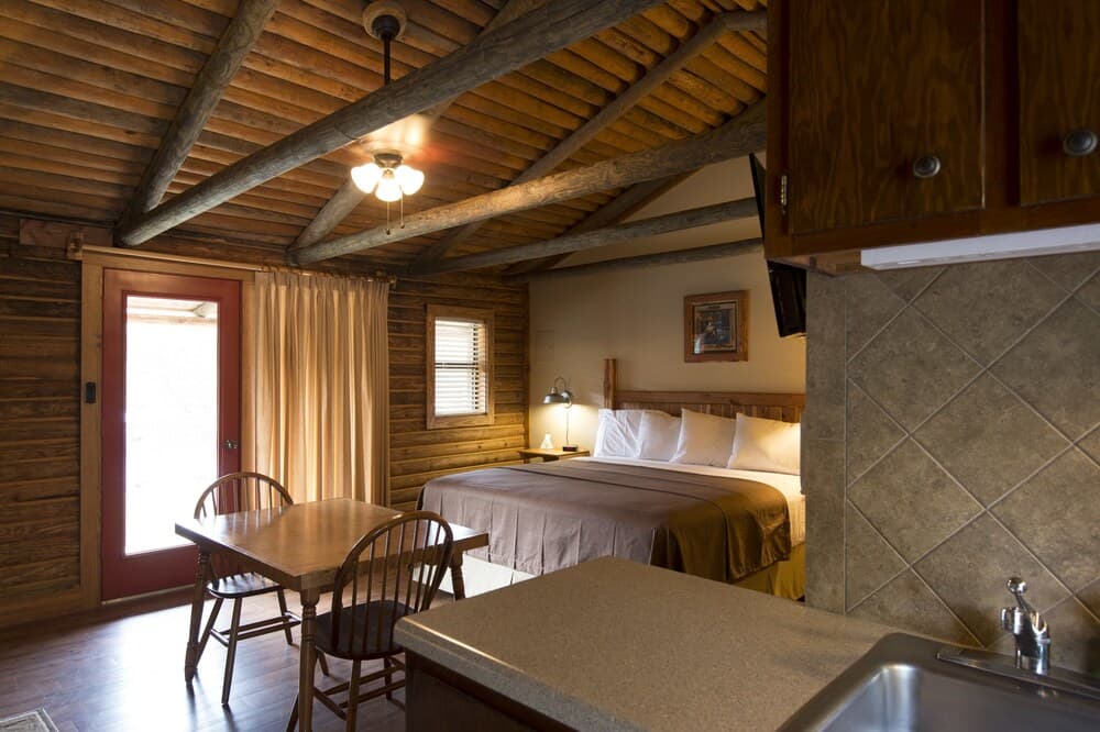 Lindsey's Resort