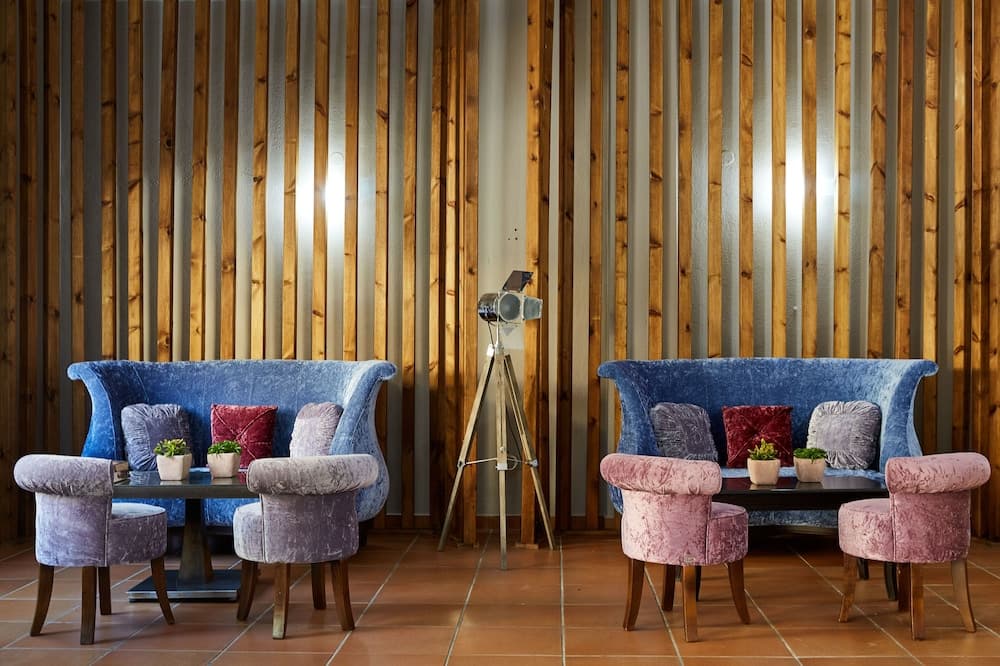 Zoe Hotel