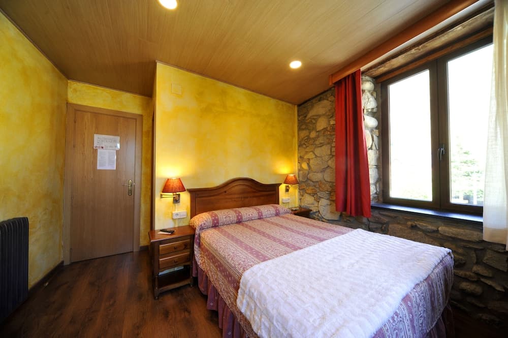 Hostal Vall d Aneu