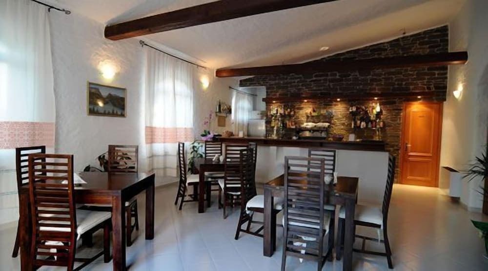Hotel Cedrino