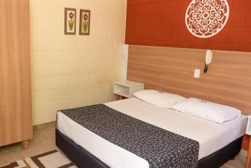 Cama & Cafe Hotel