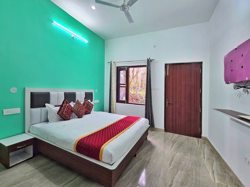 Dhauladhar Inn