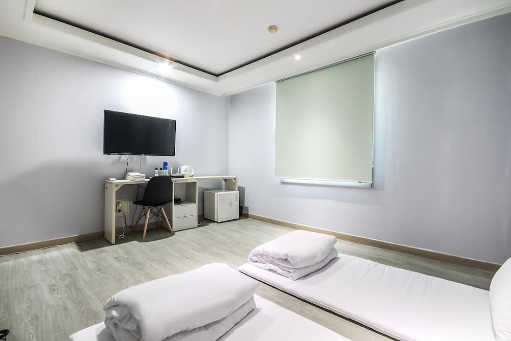Rapport Hotel