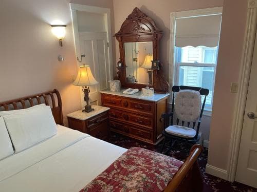 Laingdon Hotel