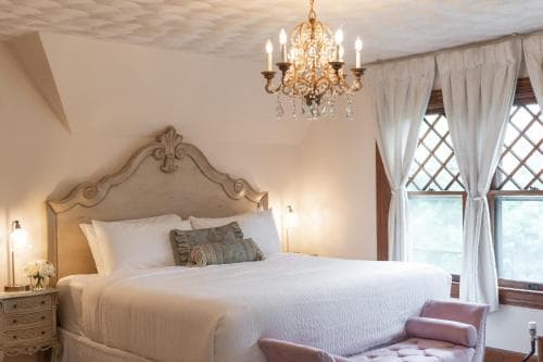 Manor House Inn
