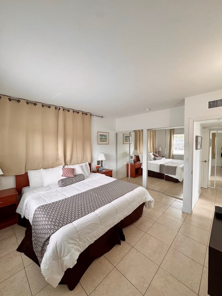 Coral Key Inn
