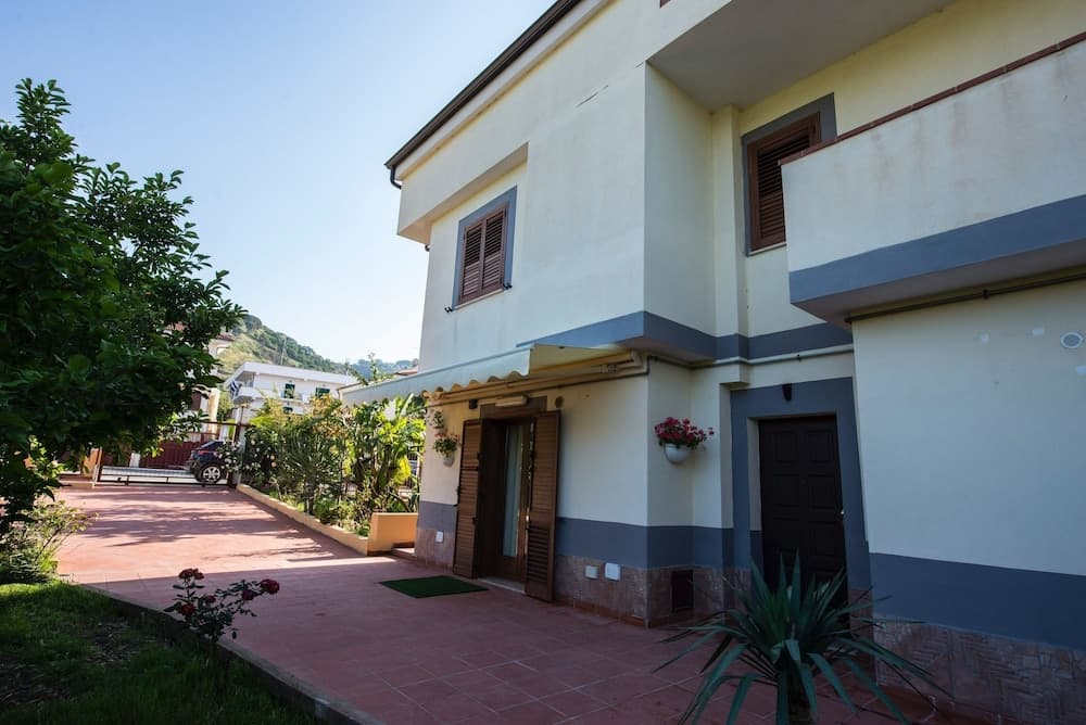 Villa Saturno