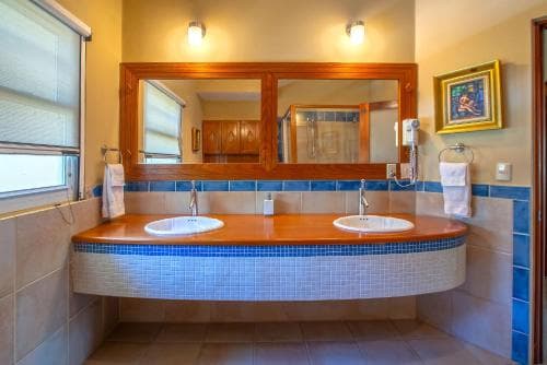 Velero Beach Resort