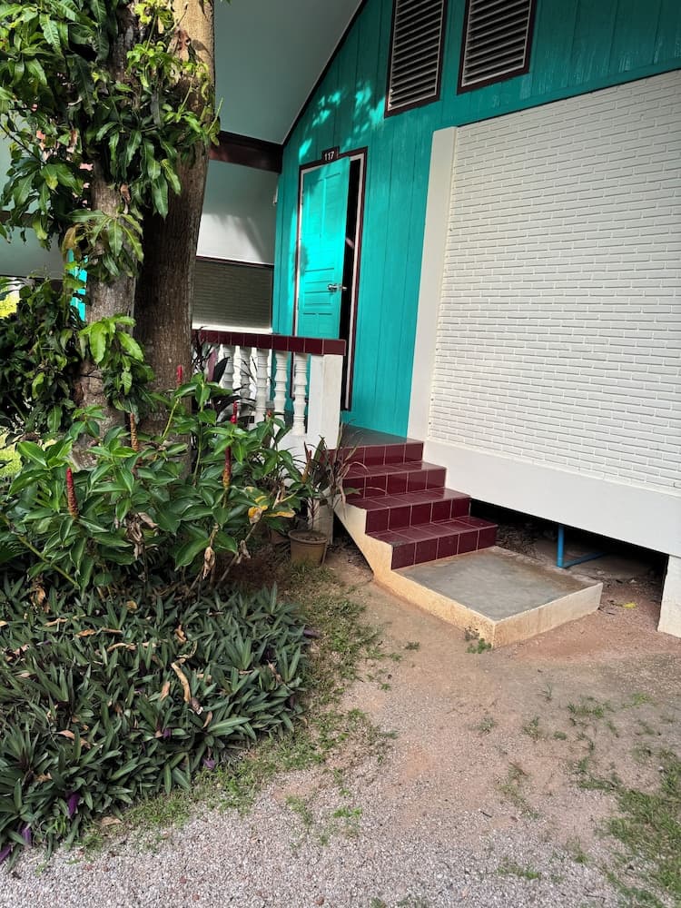 Haad Somboon House