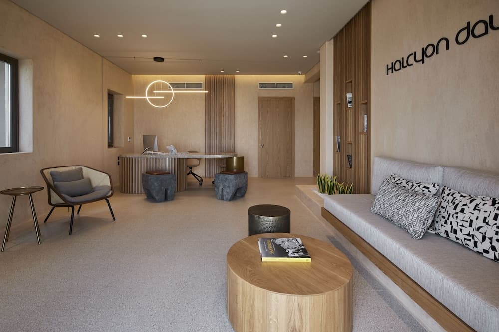 Halcyon Days Suites