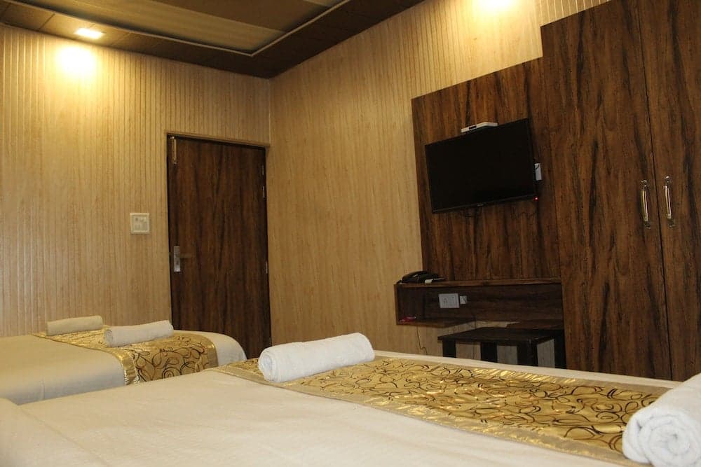 HOTEL SMILE RESIDENCY