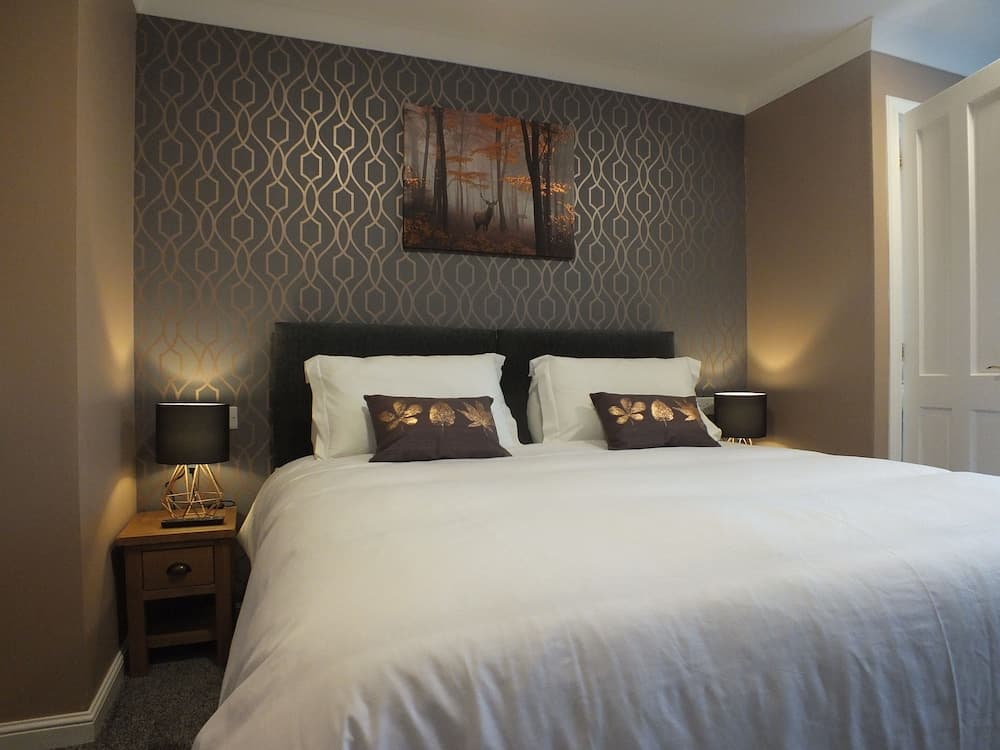 The Crown Hotel