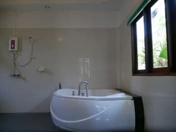 Villa Ravadee Resort