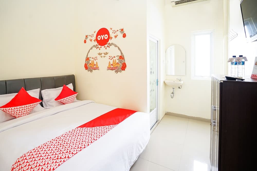 Hotel O Juanda Near Terminal International Juanda