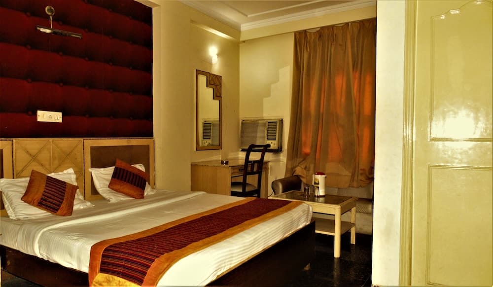 Hotel Sehrawat inn