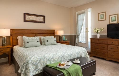 Beech Tree Inn and Cottage