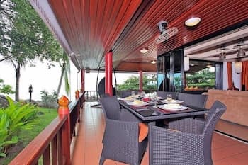 Laem Set Beachfront Villa