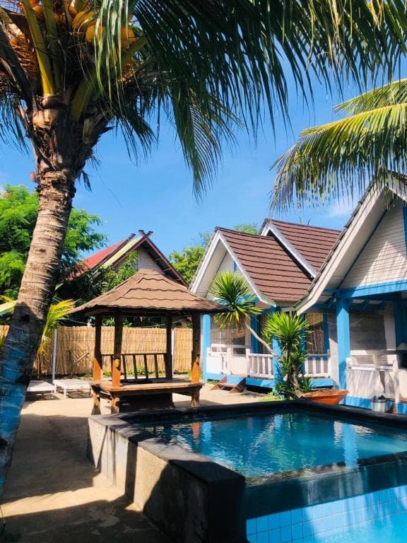 Youpy Bungalows