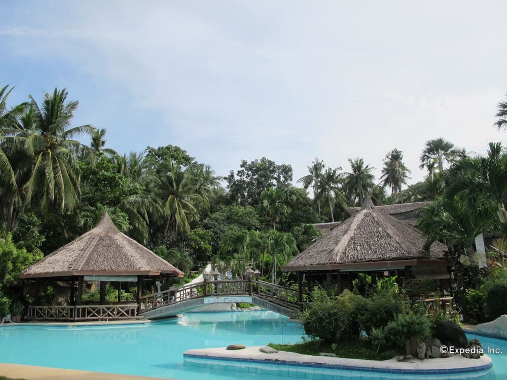 Coco Beach Island Resort