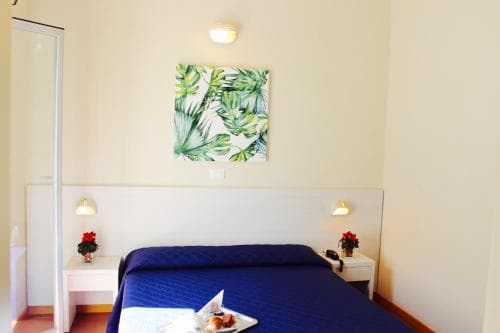Fedora Hotel