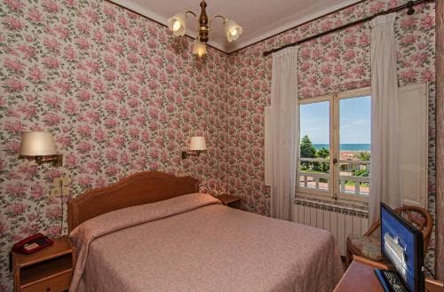 Hotel Villa Flores