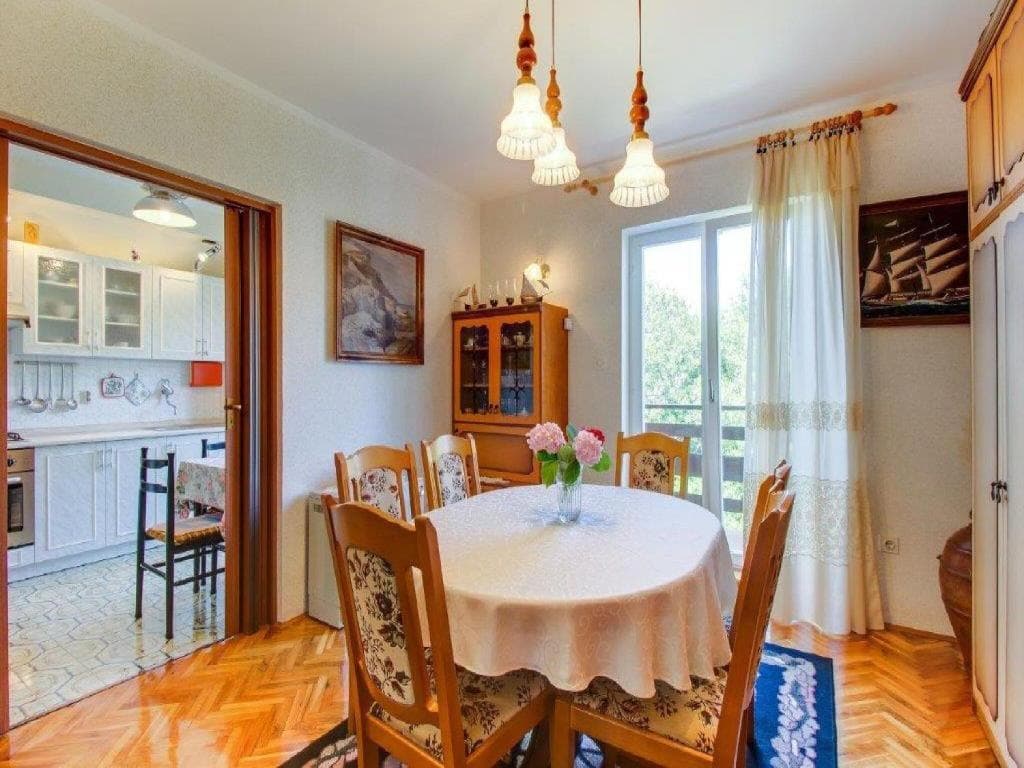 Apartment Blamax with Terrace and Sea View