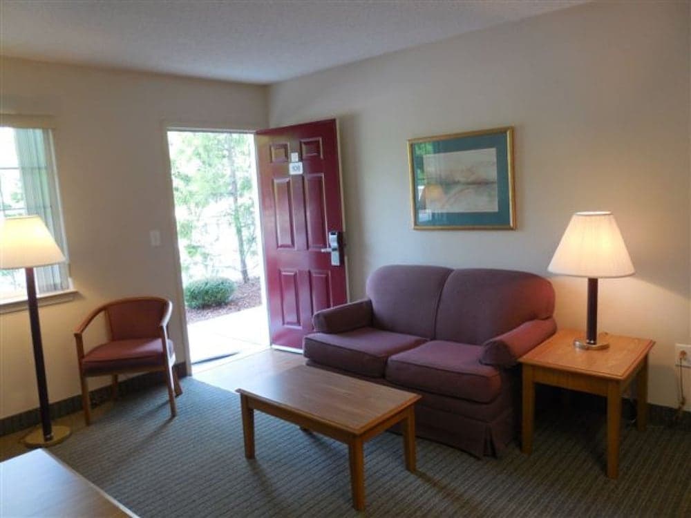 Affordable Suites Salisbury