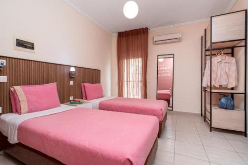 Stratos Hotel