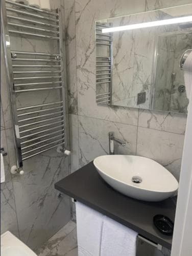 Cassia Hotel