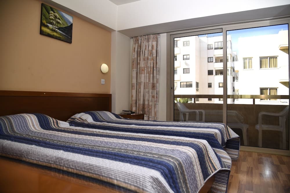 Elysso Hotel
