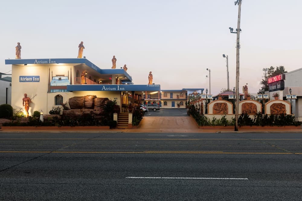 Atrium Inn