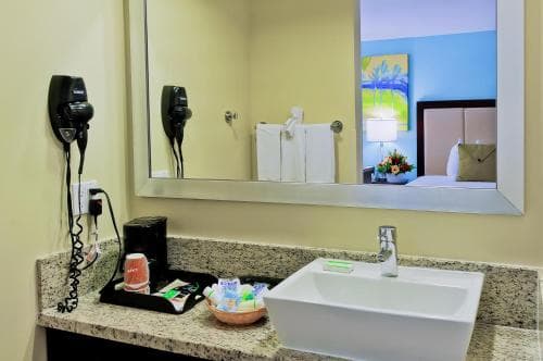 Silver Palms Inn
