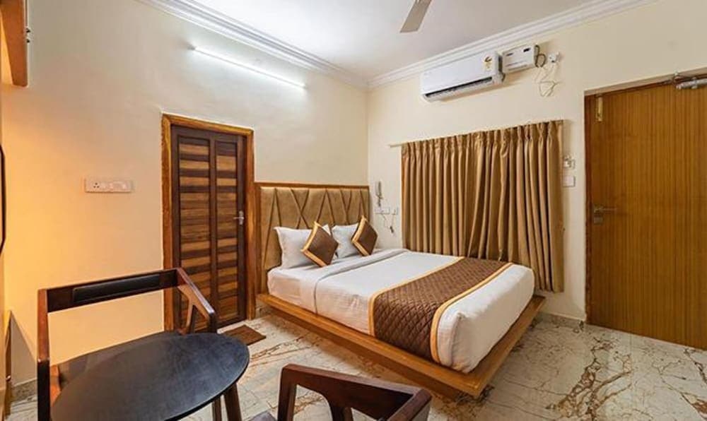 Fabhotel Prime Ar Phalazzo Resort