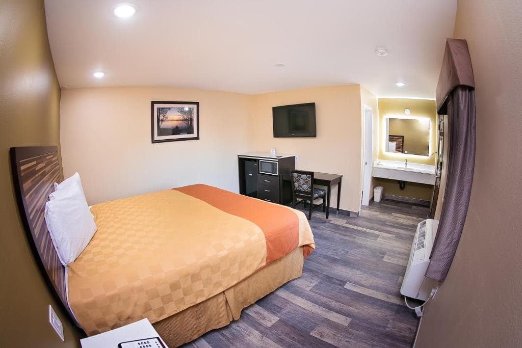 GAREY MOTEL
