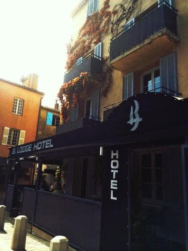 Hotel B Lodge