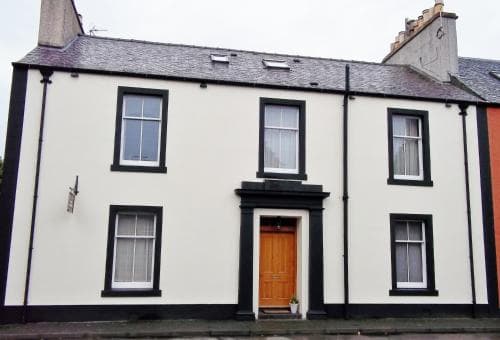 Cuanna House