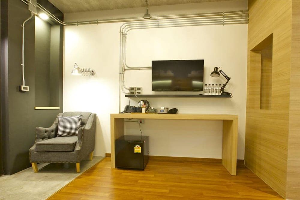 The Plug Hotel