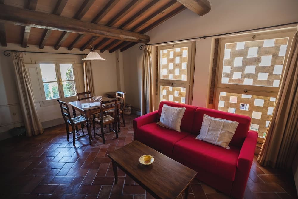 Borgo Di Colleoli Resort