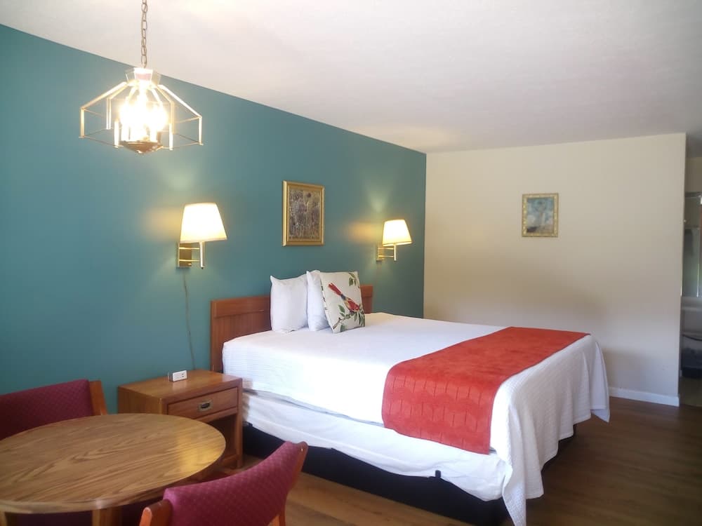 Meadowlark Motel