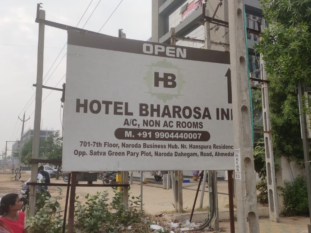 Hotel Bharosa Inn