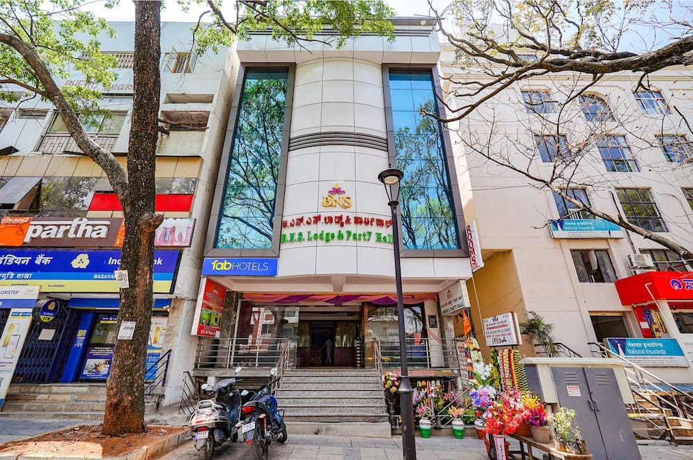 Fabhotel Bns Lodge