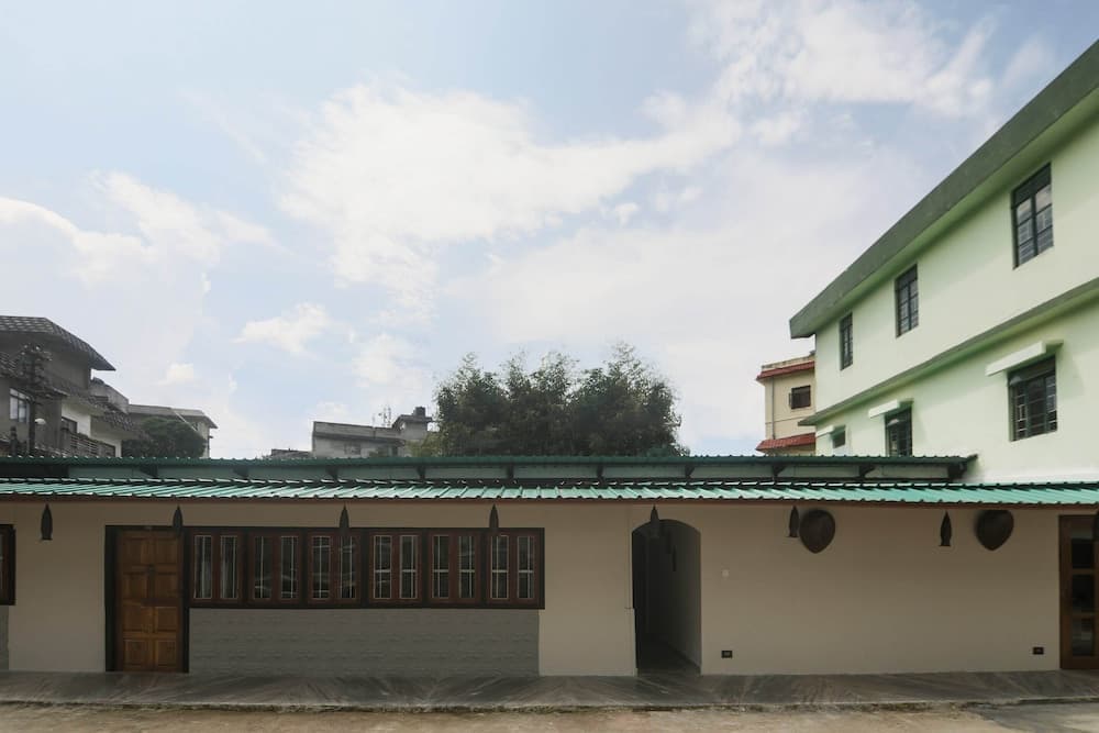 PILLARS HOUSE